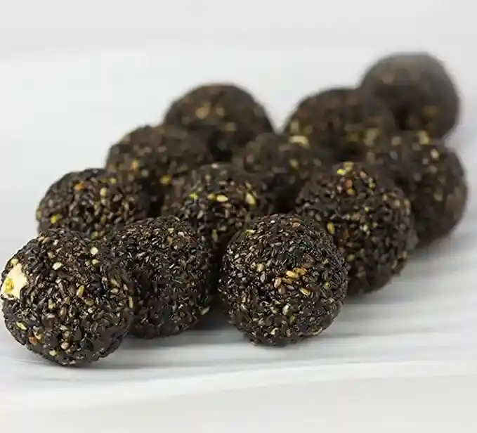 Kale Til Laddu